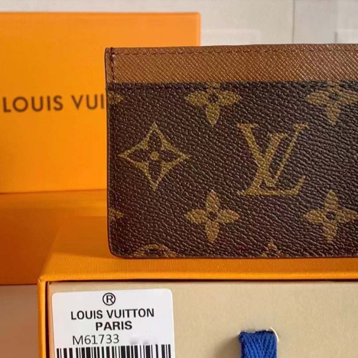Louis Vuitton LV Unisex Card Holder Wallet Brown Monogram Coated Canvas