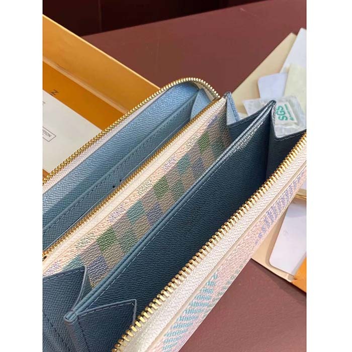 Louis Vuitton LV Unisex Zippy Wallet Pistachio Green Damier Coated Canvas N40748