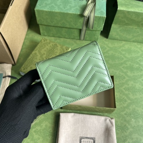Gucci Unisex GG Marmont Matelassé Card Case Wallet Sage Green Chevron Leather
