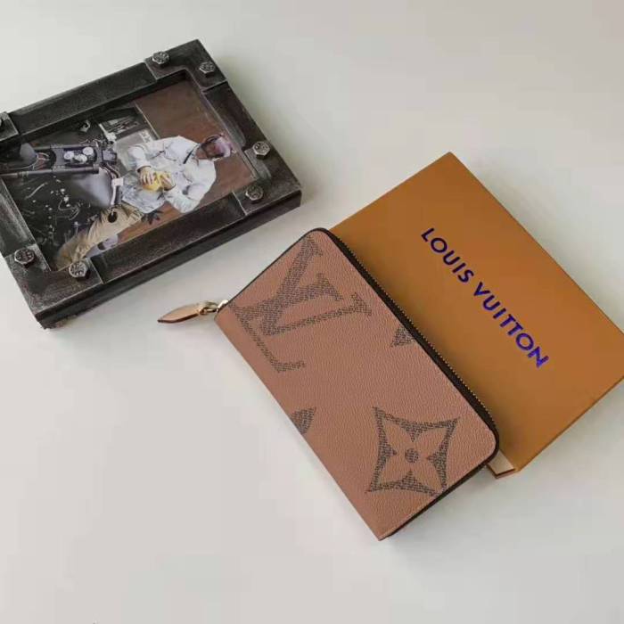 Louis Vuitton LV Women Zippy Wallet in Giant Monogram Reverse Canvas
