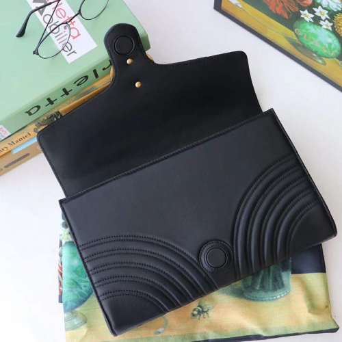 Gucci GG Women GG Marmont Clutch in Black Matelassé Chevron Leather with a Heart