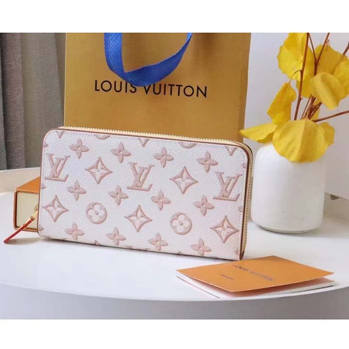 Louis Vuitton LV Unisex Zippy Wallet Beige Monogram Coated Canvas Calf Leather