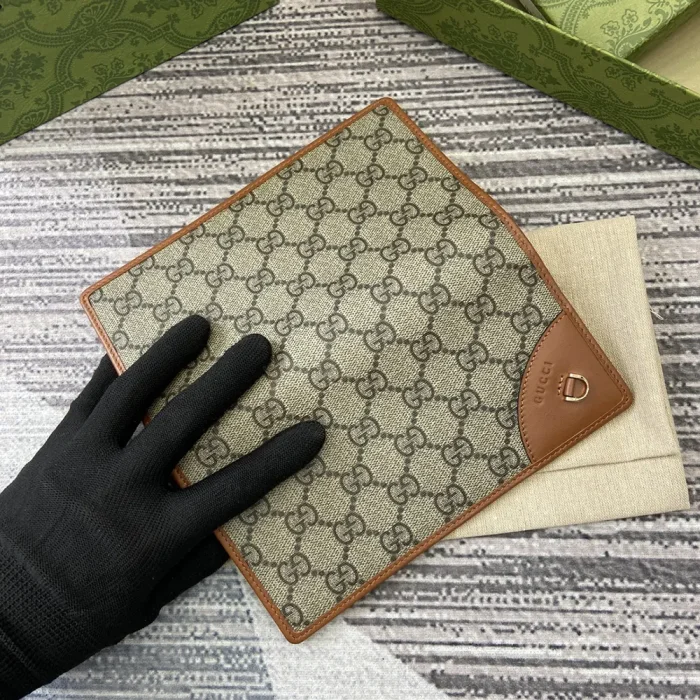 Gucci Women GG Emblem Continental Wallet-Brown 821802FAD6L9758
