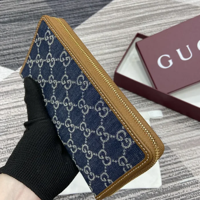 Gucci Unisex GG Emblem Zip Around Wallet-Navy 819122FAECC4243