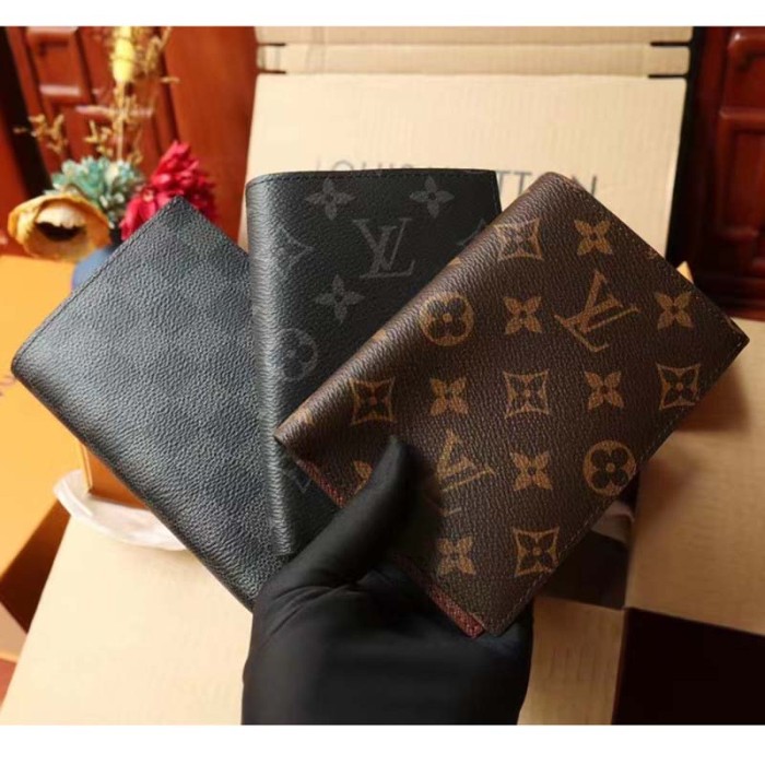 Louis Vuitton LV Unisex Passport Cover Brown Monogram Coated Canvas Cowhide Leather