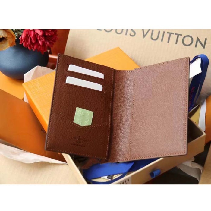 Louis Vuitton LV Unisex Passport Cover Brown Monogram Coated Canvas Cowhide Leather
