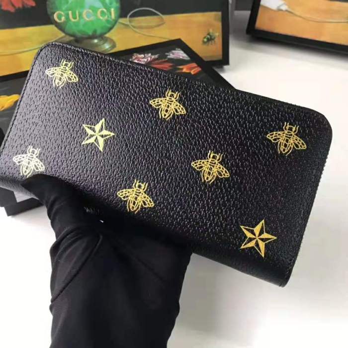 Gucci GG Unisex Bee Star Leather Zip Around Wallet in Black Metal-Free Tanned Leather