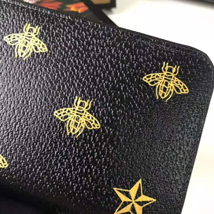 Gucci GG Unisex Bee Star Leather Zip Around Wallet in Black Metal-Free Tanned Leather