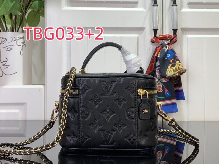 TBG033 VANITY CHAIN POUCH M25123