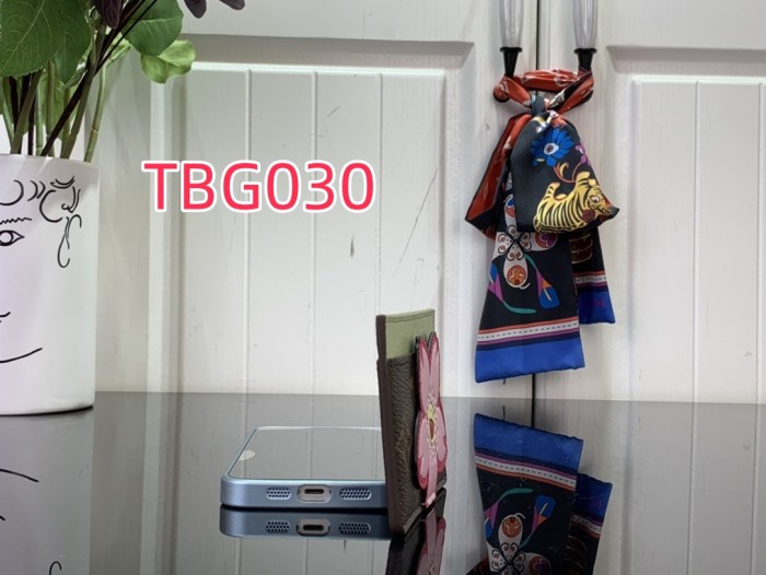 TBG030 LV x TM card holder m13429 