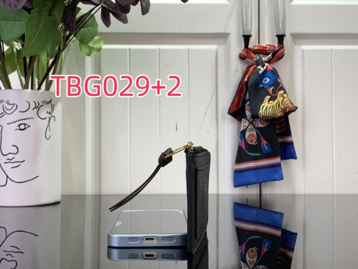 TBG029  LOW KEY zipper card holder m14551
