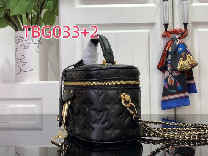 TBG033 VANITY CHAIN POUCH M25123