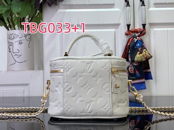 TBG033 VANITY CHAIN POUCH M25123