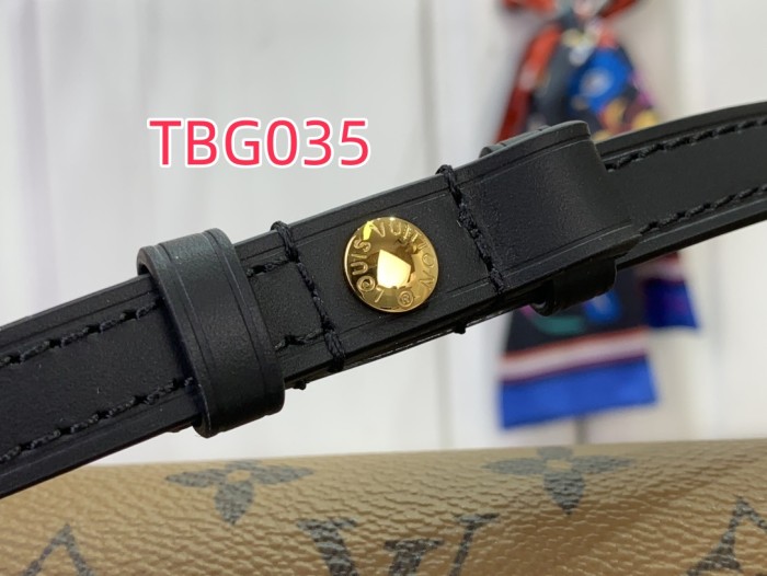 TBG035 WALLET ON CHAIN IVY handbag m26587