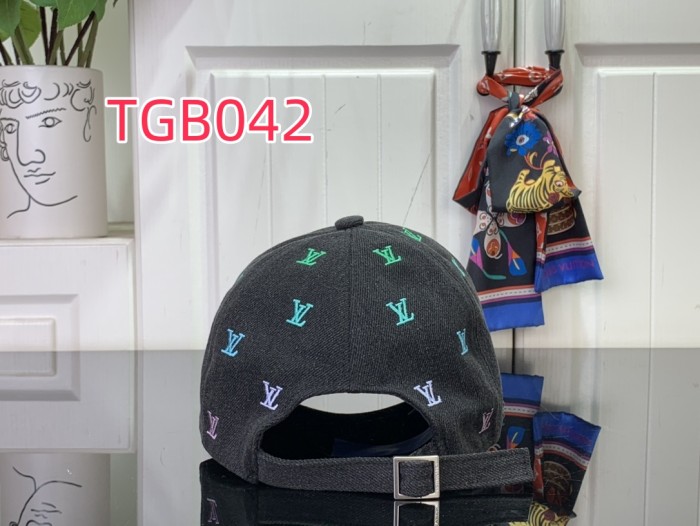 TGB042 LV BLASON SHADING DENIM Hat m7974L