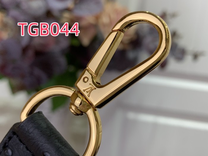 TGB044 CAPUCINES mini handbag m12938