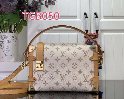 TGB050 SIDE TRUNK Medium Handbag m26287