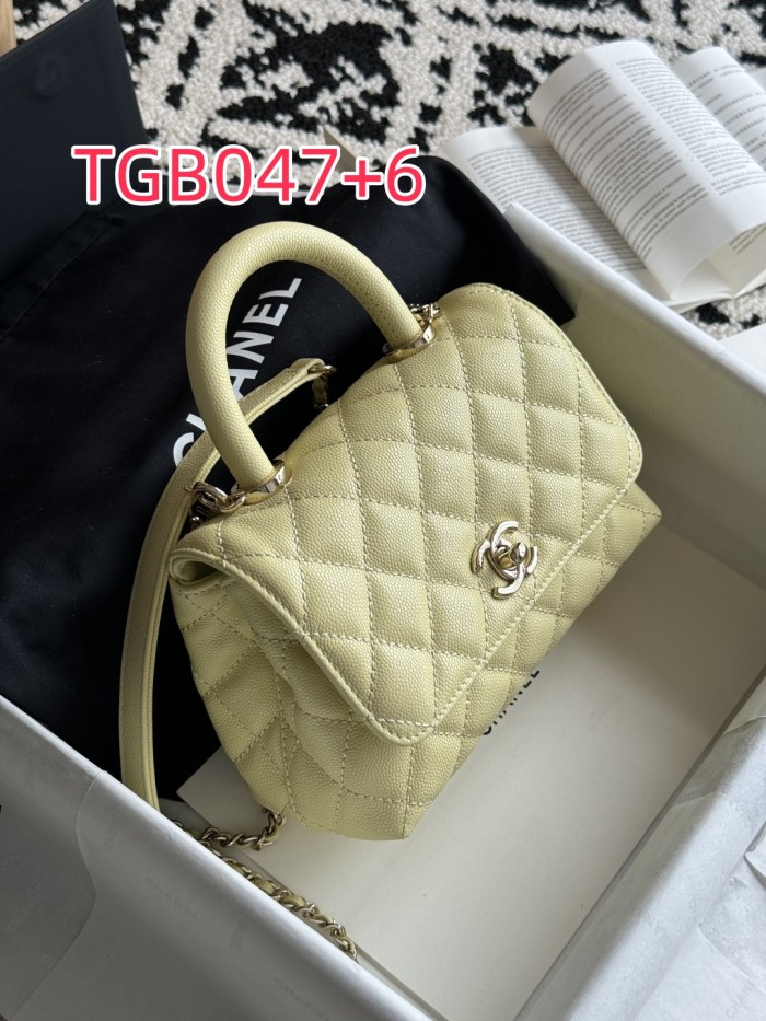 TGB047 CHANEL CocoHandle Small size handbag 2215