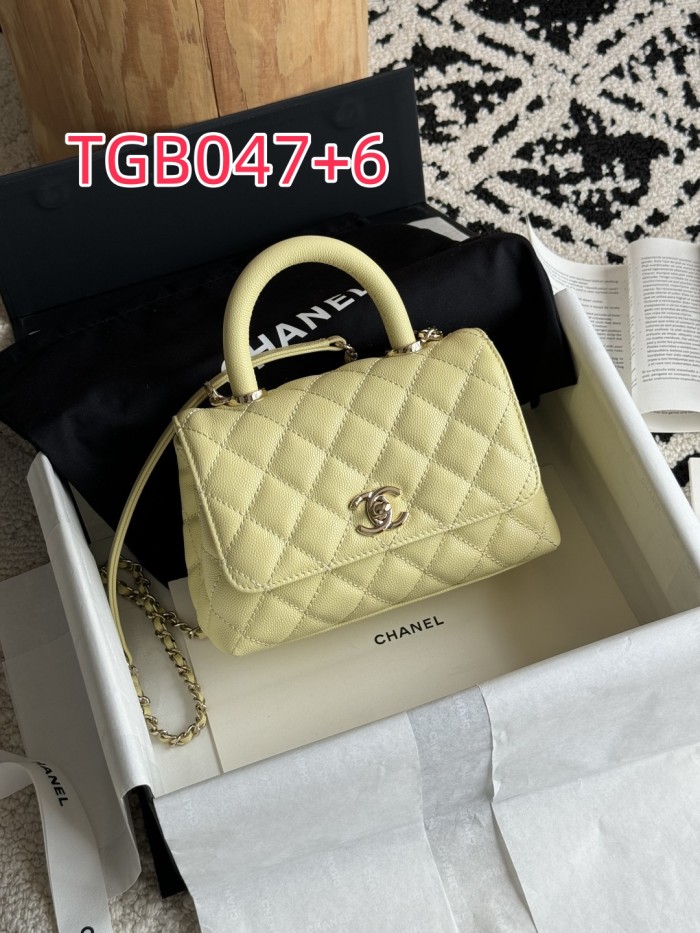 TGB047 CHANEL CocoHandle Small size handbag 2215