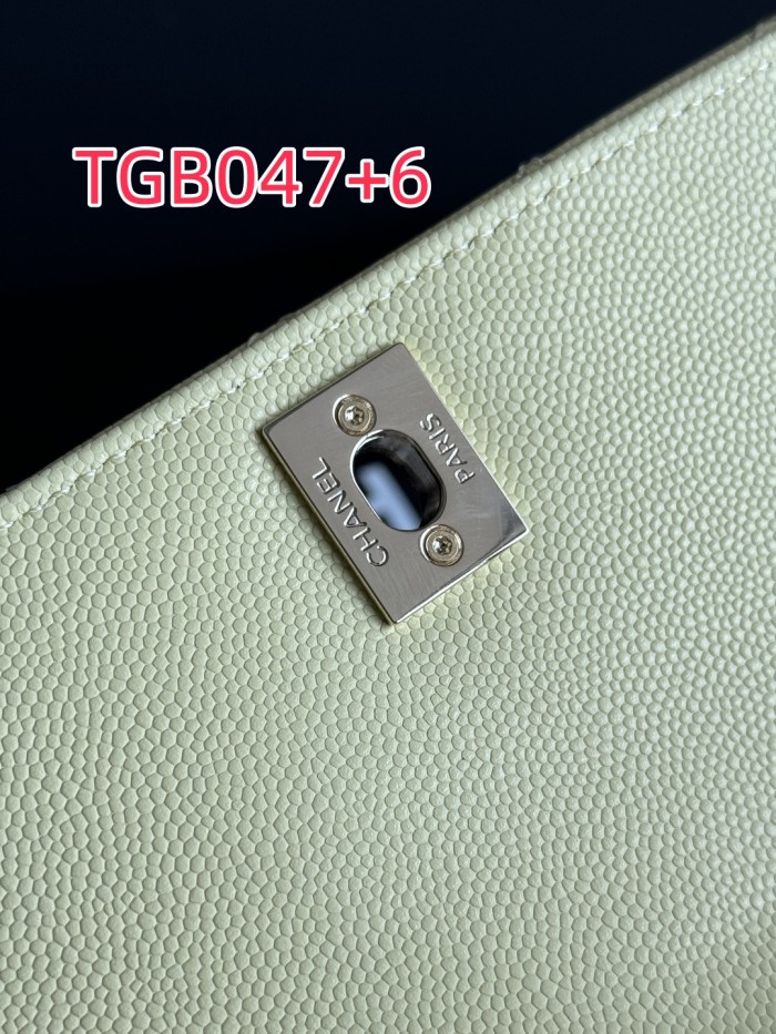 TGB047 CHANEL CocoHandle Small size handbag 2215