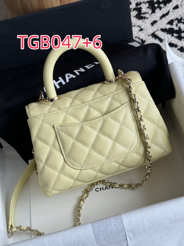 TGB047 CHANEL CocoHandle Small size handbag 2215