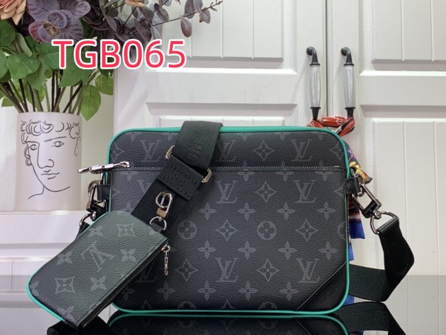 TGB065 TRIO messenger bag m26052