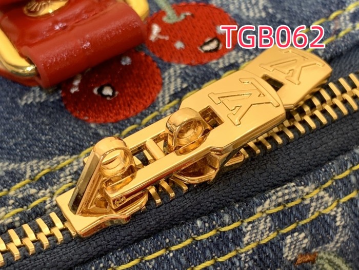TGB062 Speedy Soft 30 Bag M87627