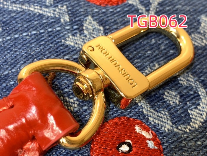 TGB062 Speedy Soft 30 Bag M87627