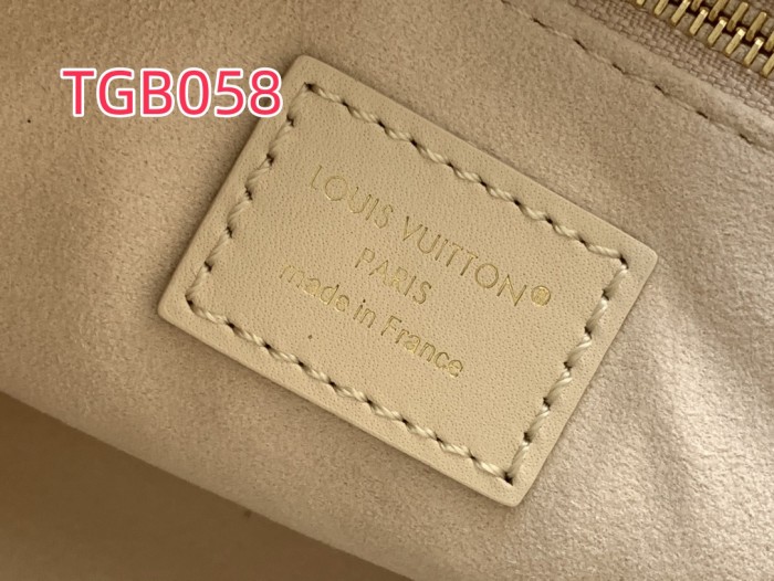 TGB058 ONTHEGO small handbag m25770
