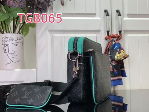 TGB065 TRIO messenger bag m26052