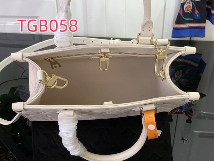 TGB058 ONTHEGO small handbag m25770