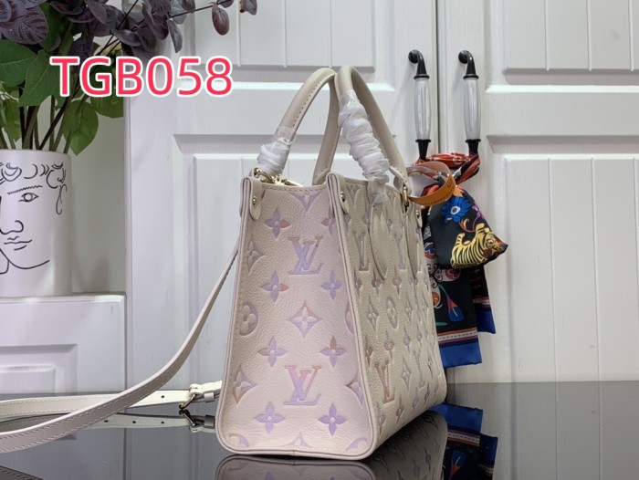 TGB058 ONTHEGO small handbag m25770