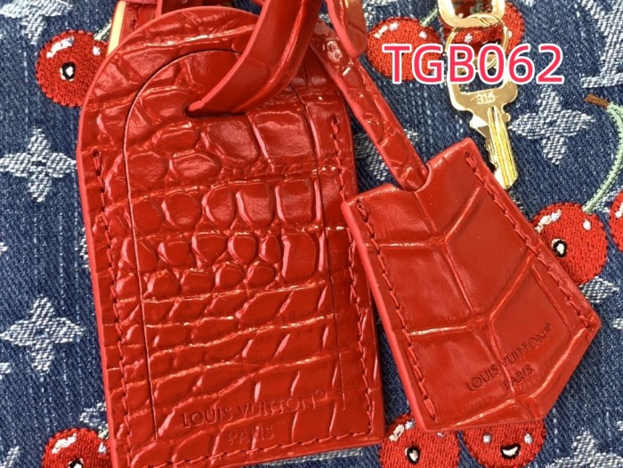 TGB062 Speedy Soft 30 Bag M87627