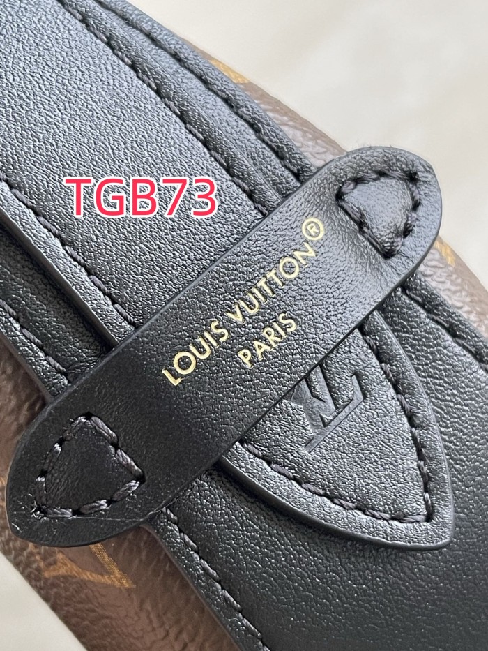 TGB073 Cookie BB One Shoulder Moon Bag M15056