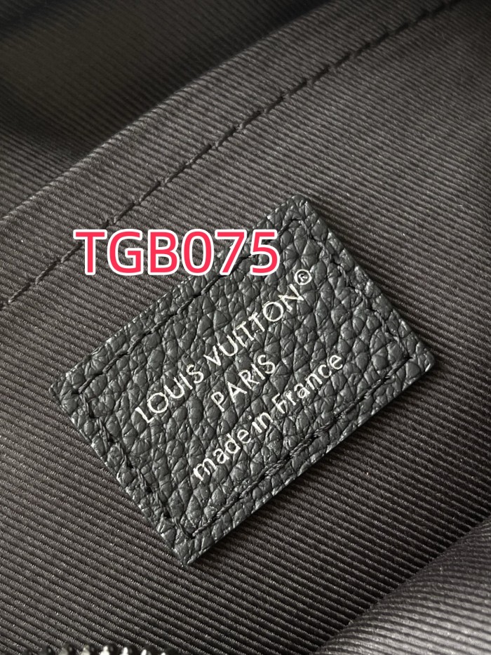 TGB075 MINI SOFT TRUNK BAG M14922