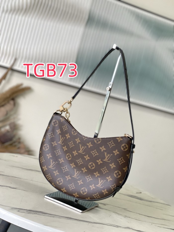 TGB073 Cookie BB One Shoulder Moon Bag M15056