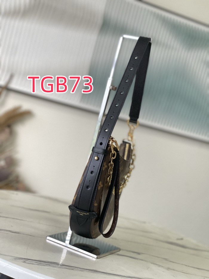 TGB073 Cookie BB One Shoulder Moon Bag M15056