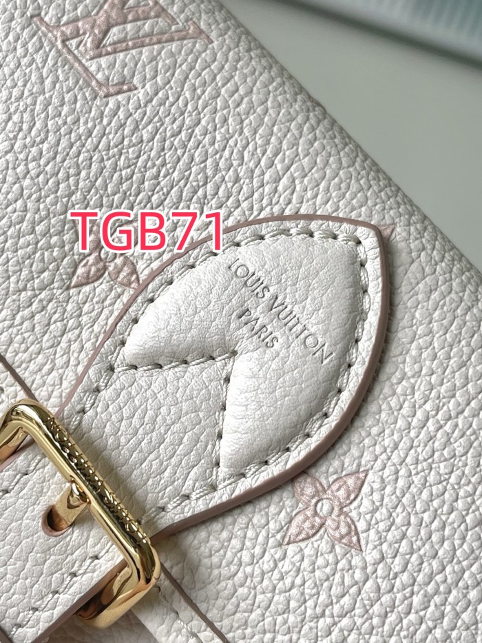 TGB071 Nano Diane handbag M13642