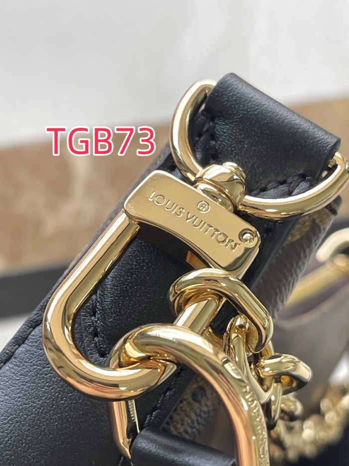 TGB073 Cookie BB One Shoulder Moon Bag M15056