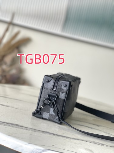 TGB075 MINI SOFT TRUNK BAG M14922