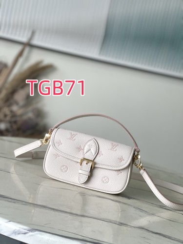TGB071 Nano Diane handbag M13642