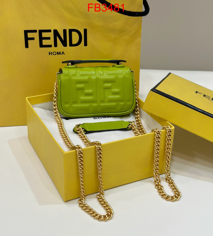 FB3481 NANO BAGUETTE Super Mini Bag