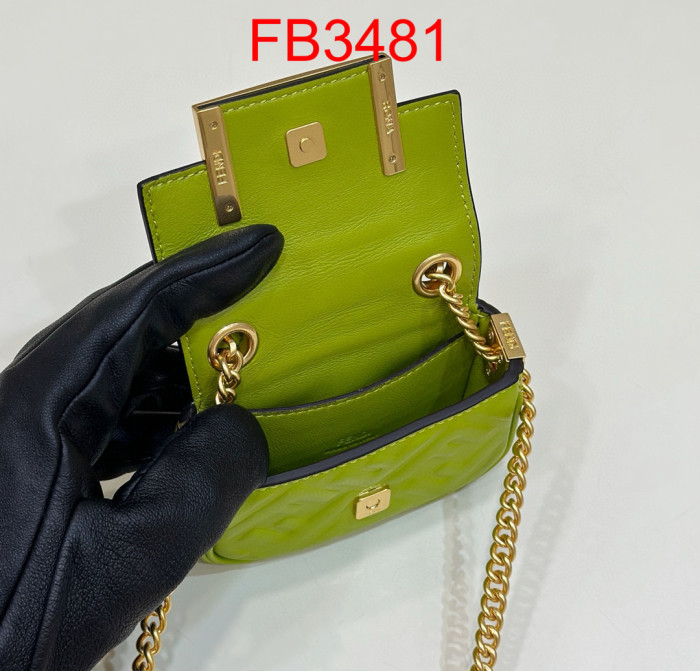 FB3481 NANO BAGUETTE Super Mini Bag