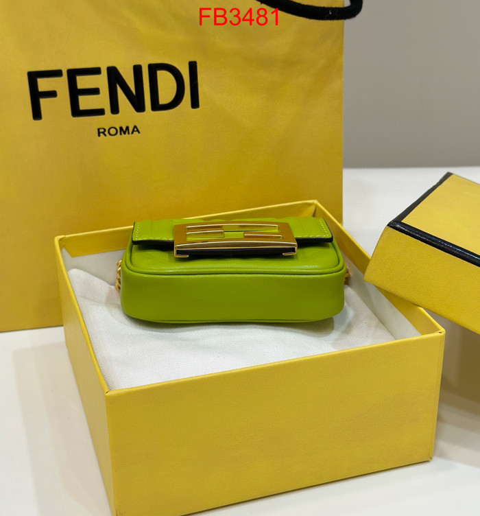 FB3481 NANO BAGUETTE Super Mini Bag