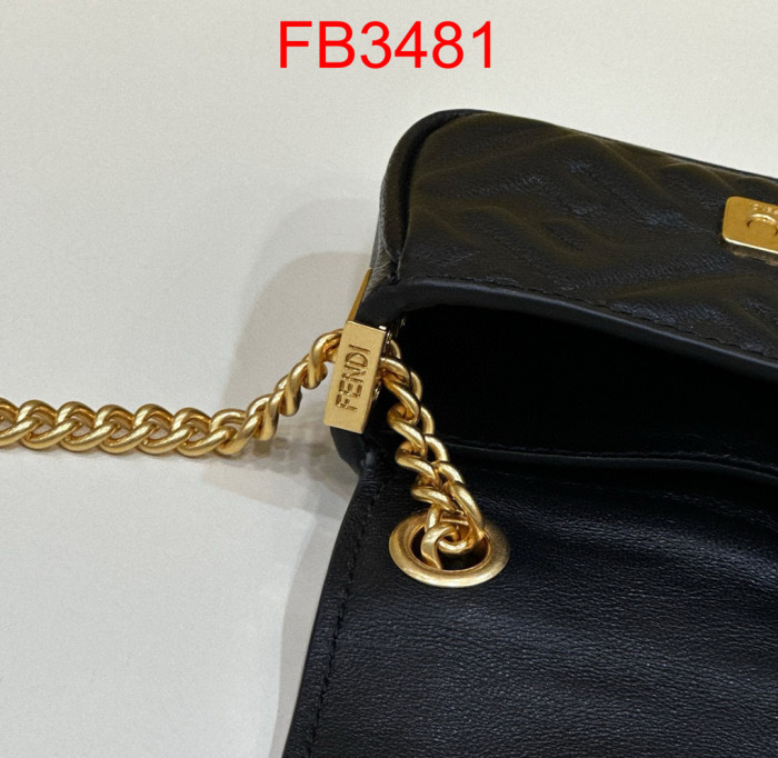 FB3481 NANO BAGUETTE Super Mini Bag