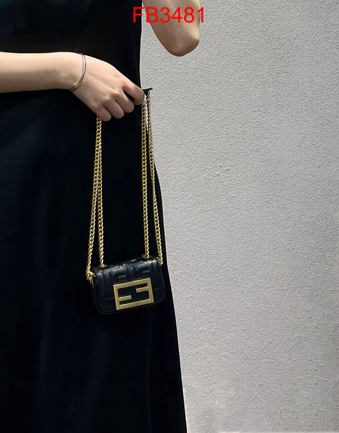 FB3481 NANO BAGUETTE Super Mini Bag