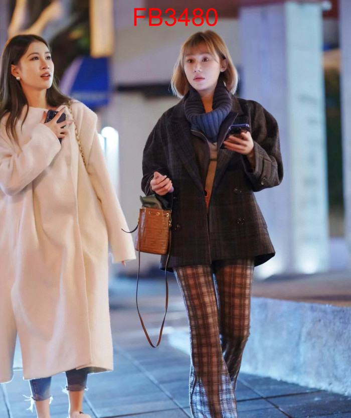 FB3480 FENDI MON TRESOR Mon Tresor Bucket Bag