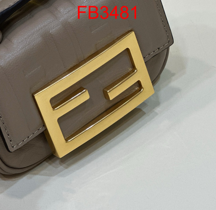 FB3481 NANO BAGUETTE Super Mini Bag