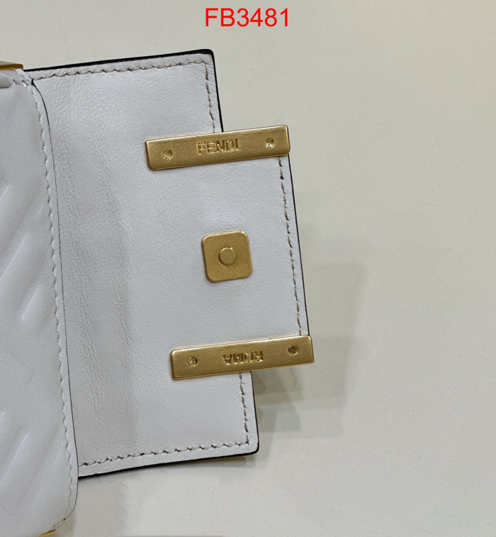 FB3481 NANO BAGUETTE Super Mini Bag