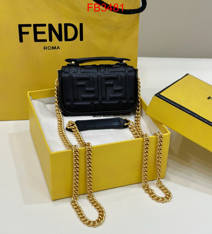 FB3481 NANO BAGUETTE Super Mini Bag